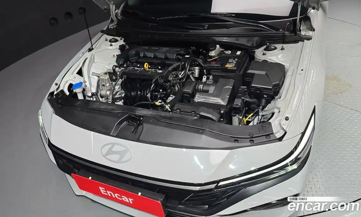 Hyundai Avante 2024 1.6 Автомат в Москве № 125392, фото 17