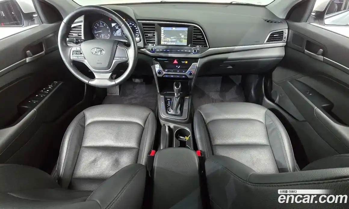 Hyundai Avante 2016 1.6 Автомат в Москве № 126411, фото 14