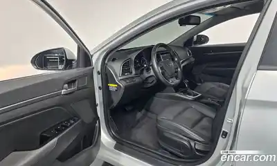 Hyundai Avante 2016 1.6 Автомат в Москве № 126411, миниатюра 2