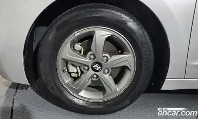 Hyundai Avante 2016 1.6 Автомат в Москве № 126411, миниатюра 4