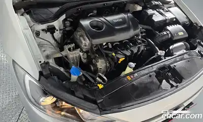 Hyundai Avante 2016 1.6 Автомат в Москве № 126411, миниатюра 5