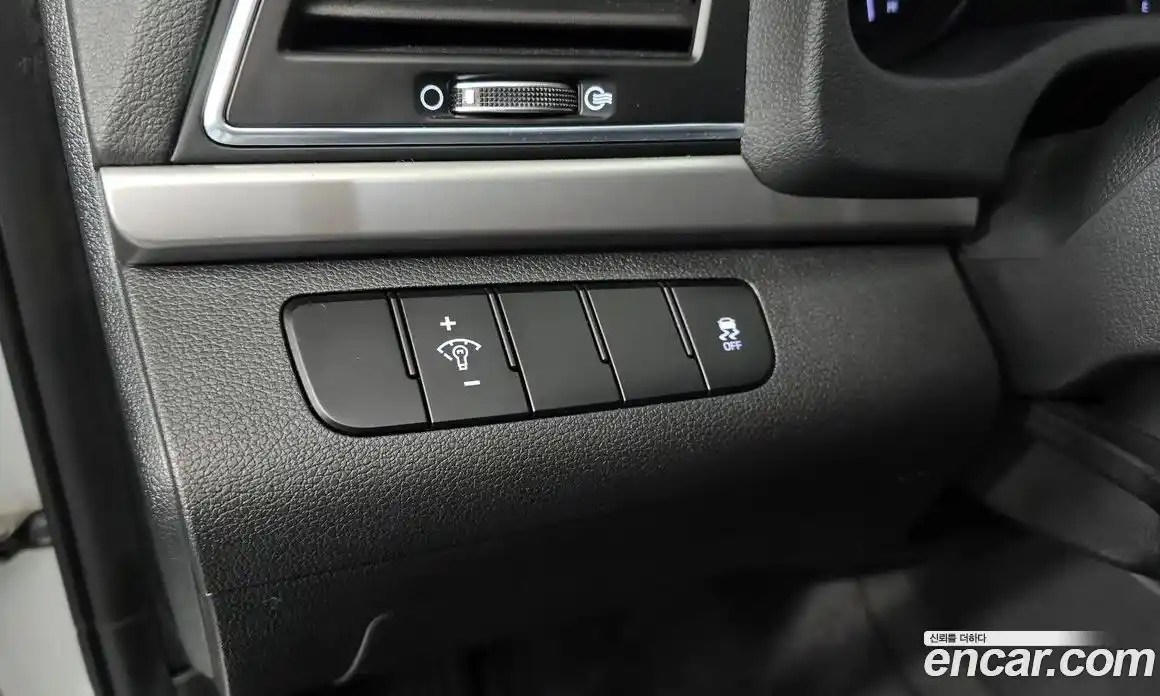 Hyundai Avante 2016 1.6 Автомат в Москве № 126411, фото 6