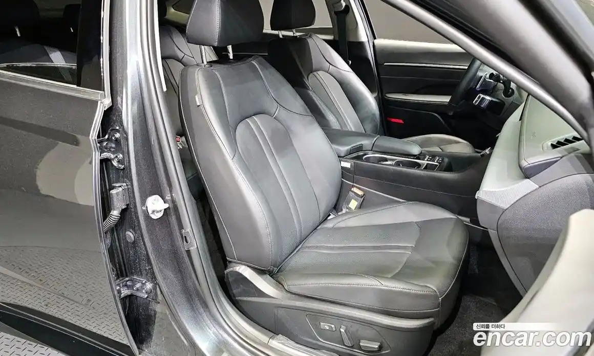 Hyundai Sonata 2024 2.0 Автомат в Москве № 126984, фото 12