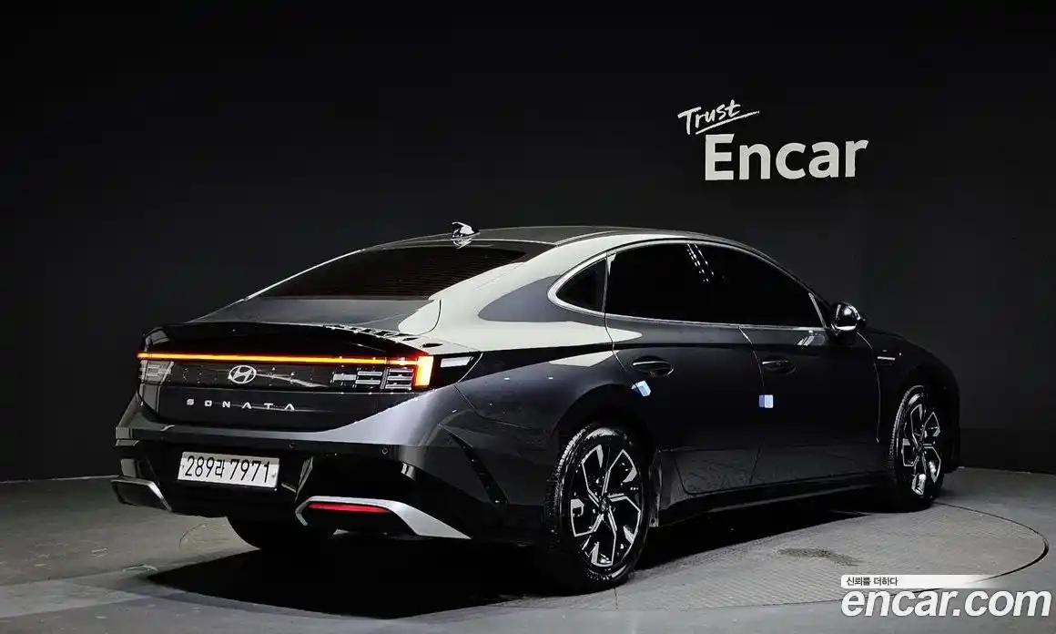 Hyundai Sonata 2024 2.0 Автомат в Москве № 126984, фото 2