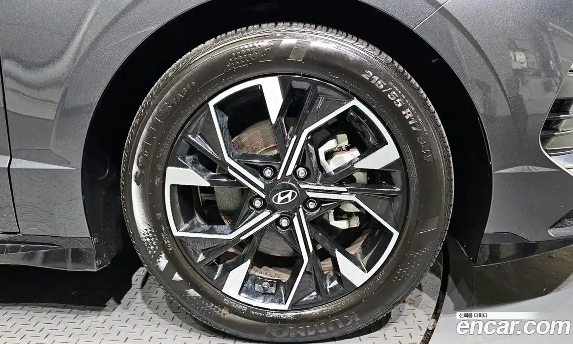 Hyundai Sonata 2024 2.0 Автомат в Москве № 126984, фото 5