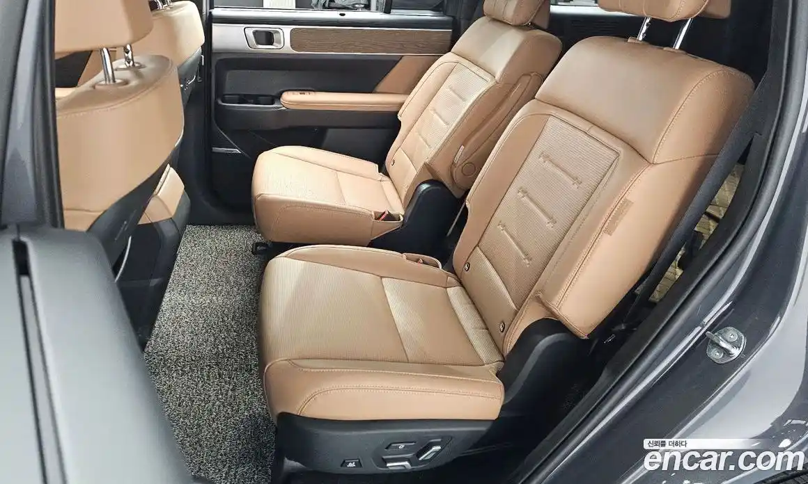 Hyundai Santa Fe 2025 1.6 Автомат в Москве № 130094, фото 12