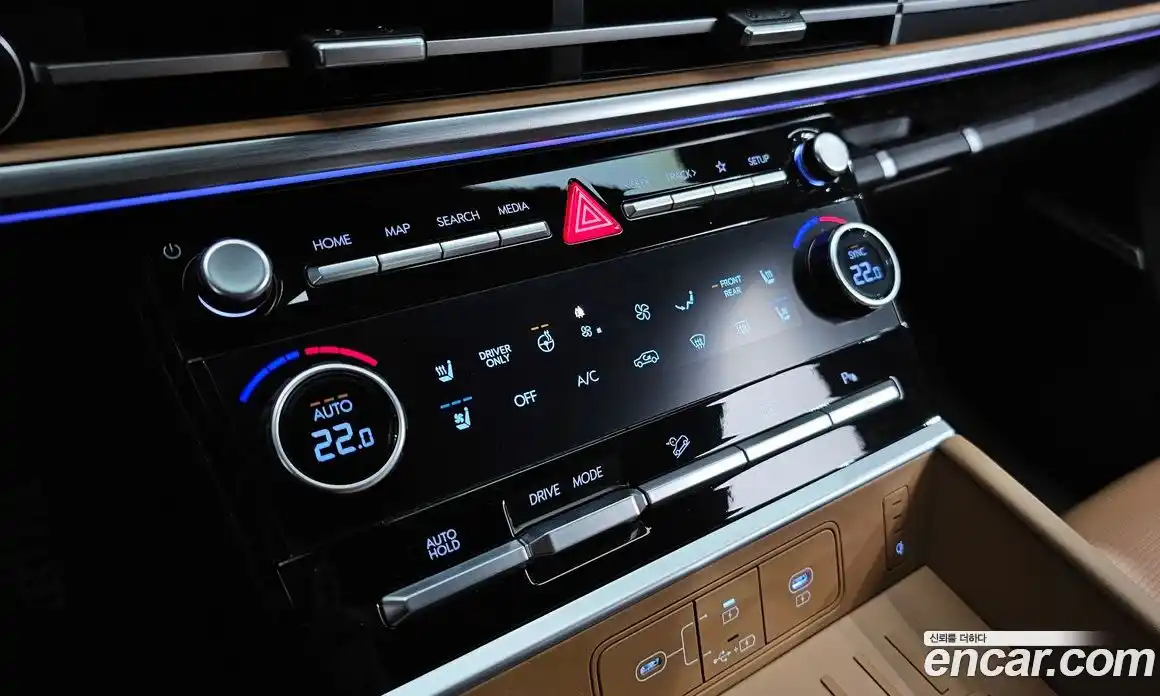 Hyundai Santa Fe 2025 1.6 Автомат в Москве № 130094, фото 19