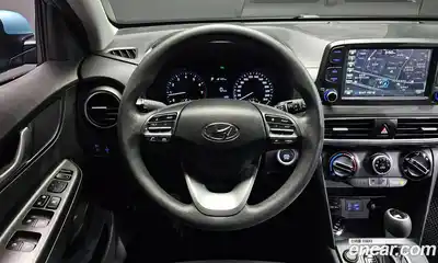 Hyundai Kona 2018 1.6 Автомат в Москве № 130360, миниатюра 12
