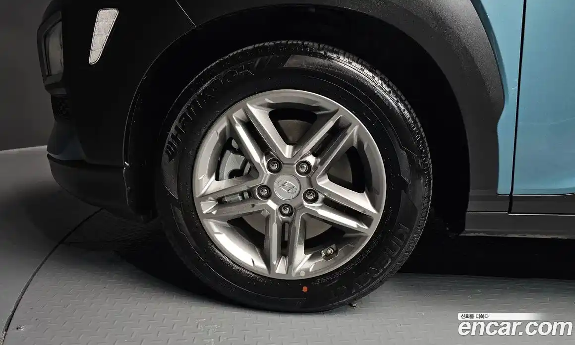 Hyundai Kona 2018 1.6 Автомат в Москве № 130360, фото 8