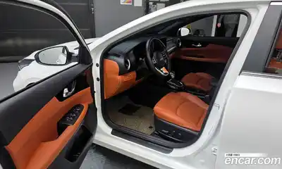 Kia K3 2022 1.6 Автомат в Москве № 132420, миниатюра 5