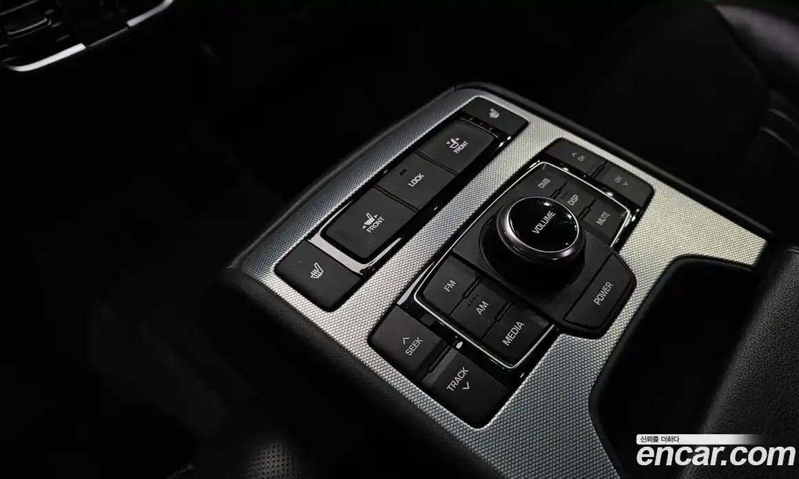 Genesis G80 2017 3.3 Автомат в Москве № 135910, фото 10