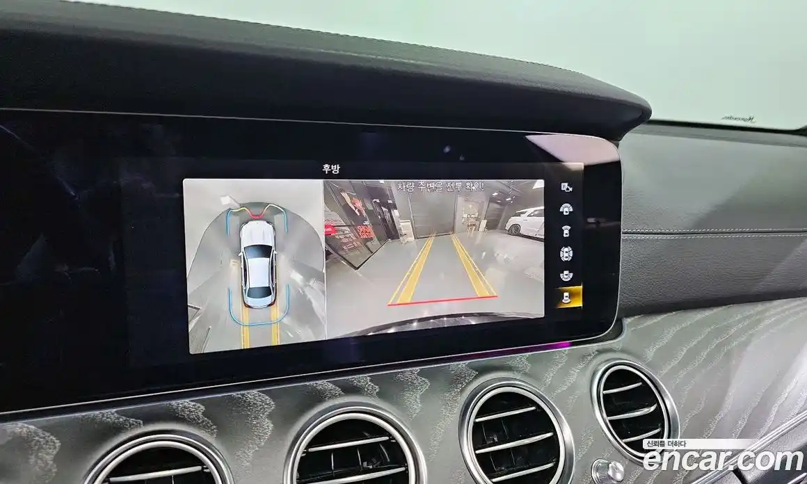 Mercedes-Benz E-Class 2021 2.0 Автомат в Москве № 138063, фото 18