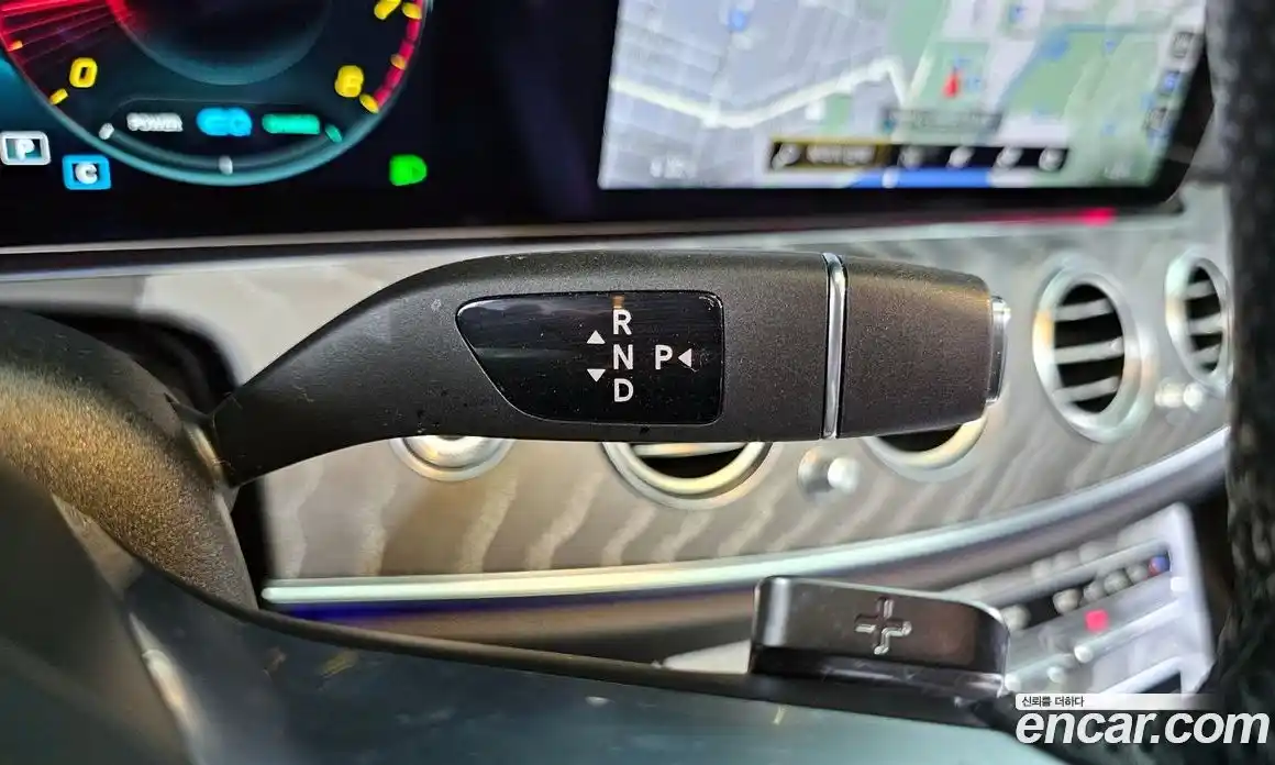 Mercedes-Benz E-Class 2021 2.0 Автомат в Москве № 138063, фото 19