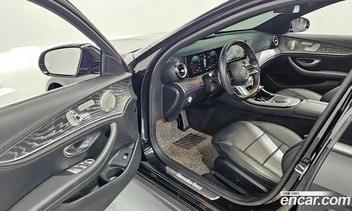 Mercedes-Benz E-Class 2021 2.0 Автомат в Москве № 138063, фото 20