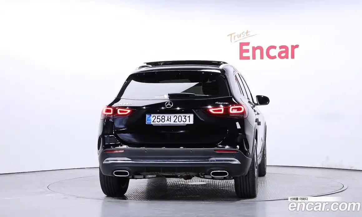 Mercedes-Benz GLA-Class 2023 2.0 Автомат в Москве № 139100, фото 3