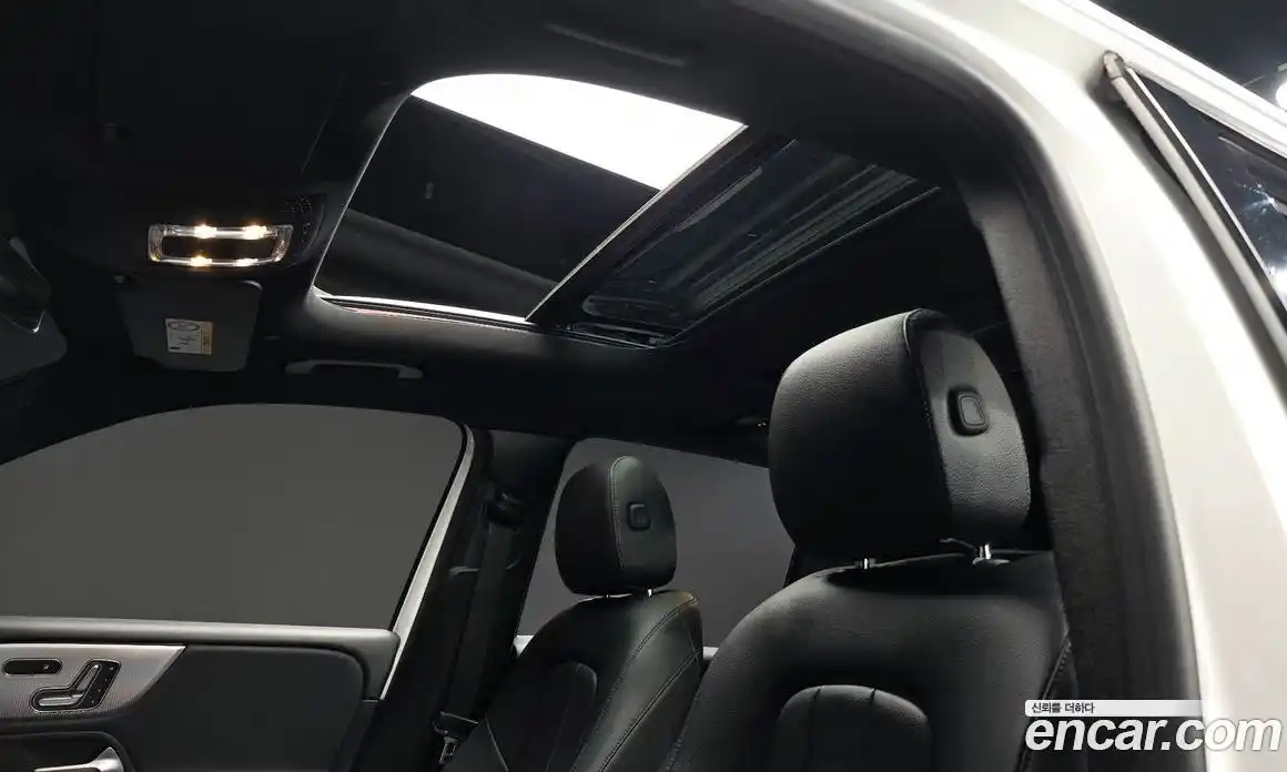 Mercedes-Benz GLB-Class 2021 1.9 Автомат в Москве № 140071, фото 16