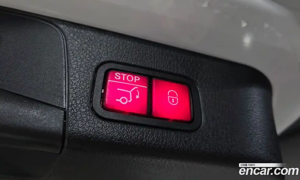 Mercedes-Benz GLB-Class 2021 1.9 Автомат в Москве № 140071, фото 20