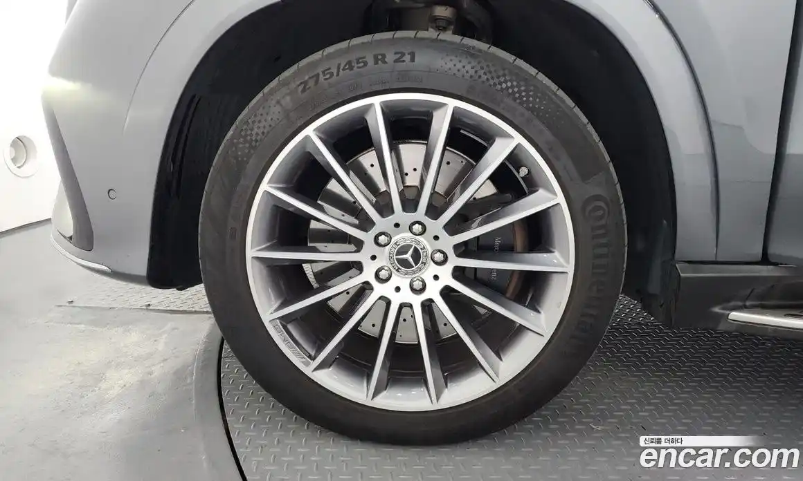 Mercedes-Benz GLE-Class 2023 3.0 Автомат в Москве № 140216, фото 13