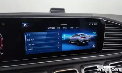 Mercedes-Benz GLE-Class 2023 3.0 Автомат в Москве № 140216, миниатюра 4