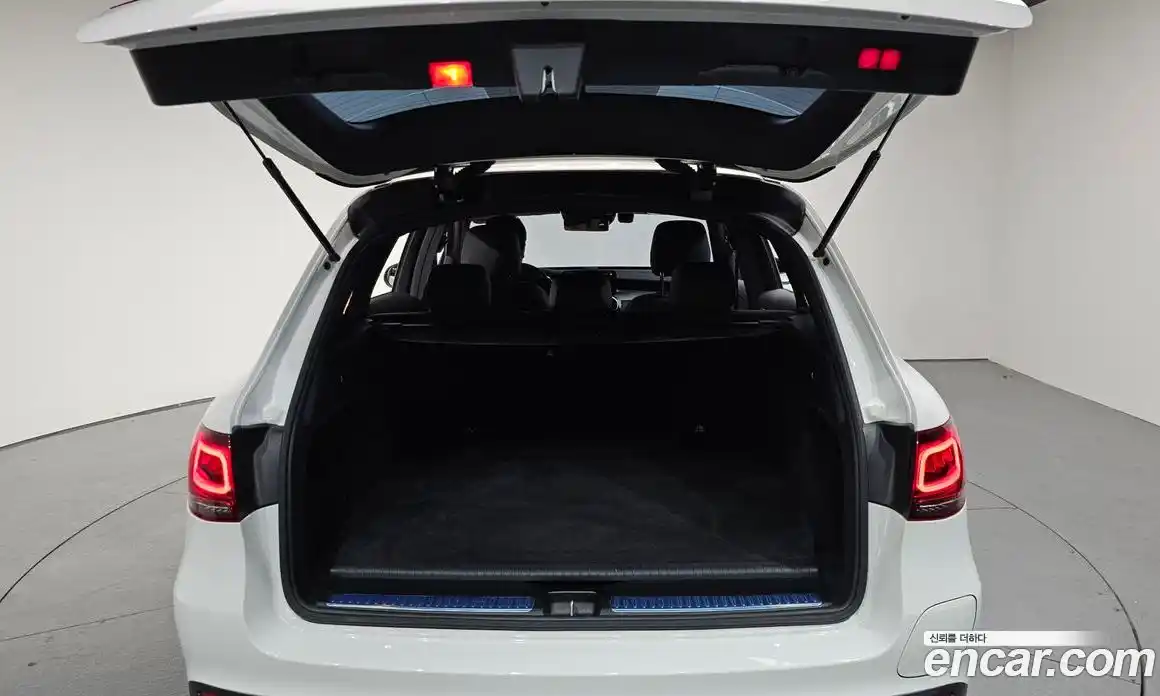 Mercedes-Benz GLC-Class 2021 2.0 Автомат в Москве № 143413, фото 12