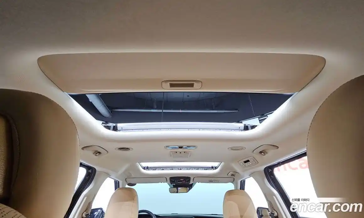 Kia Canival 2023 3.5 Автомат в Москве № 14481, фото 18