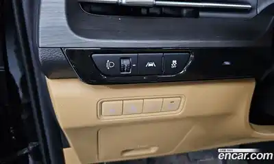 Kia Canival 2023 3.5 Автомат в Москве № 14481, миниатюра 4