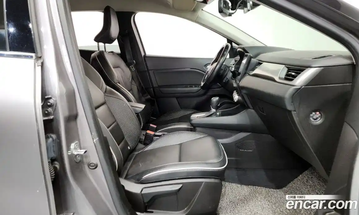 Renault Captur 2020 1.3 Автомат в Москве № 147782, фото 4