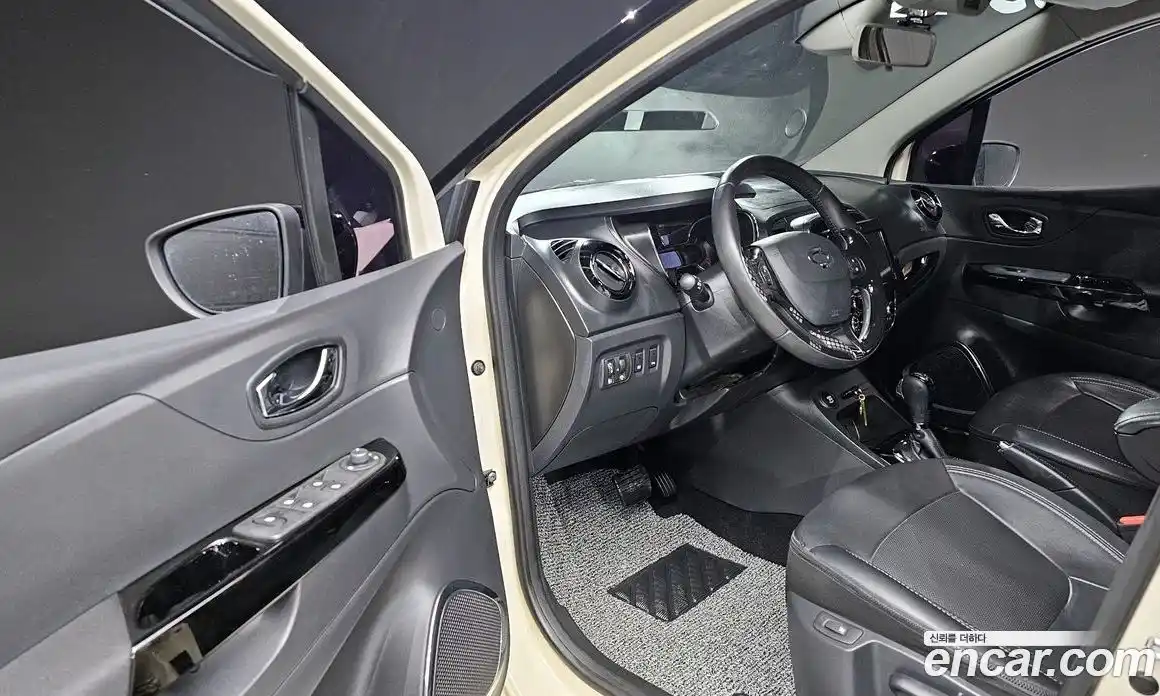 Renault QM3 2016 1.5 Автомат в Москве № 148197, фото 14