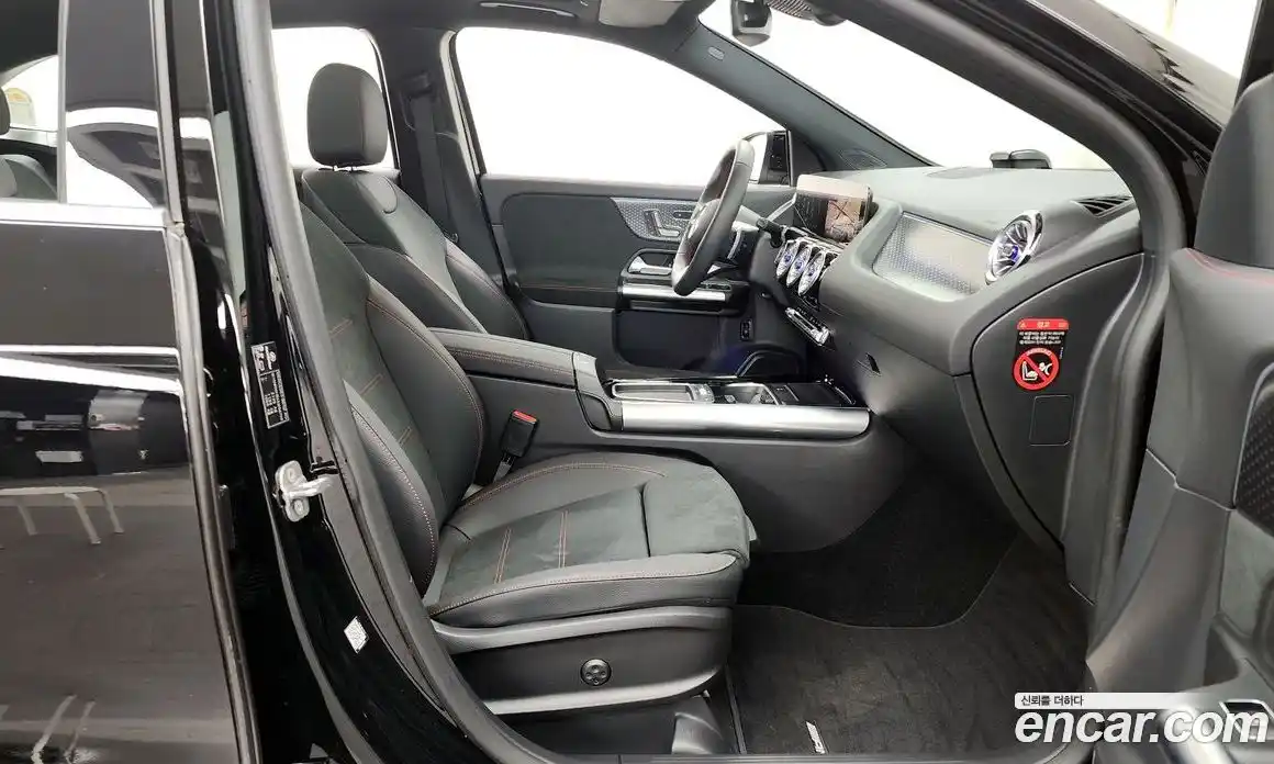 Mercedes-Benz GLA-Class 2025 2.0 Автомат в Москве № 159975, фото 11