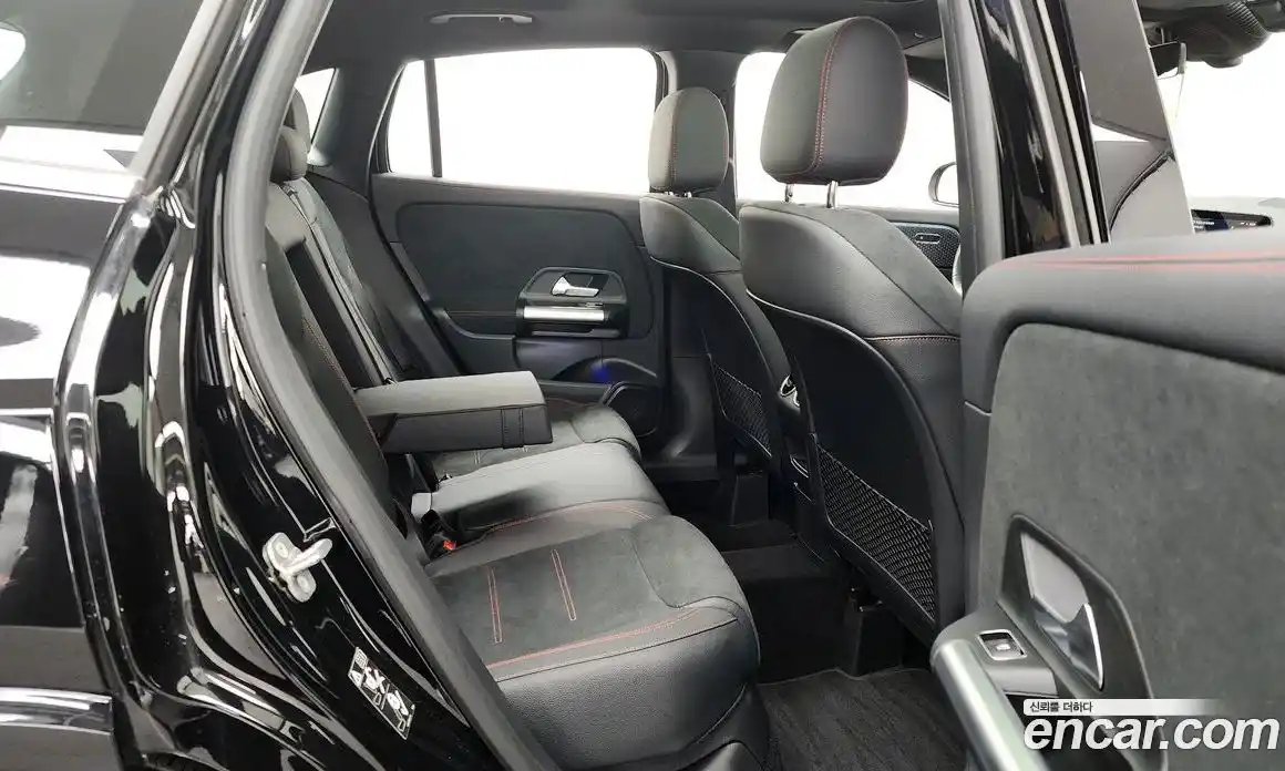 Mercedes-Benz GLA-Class 2025 2.0 Автомат в Москве № 159975, фото 12