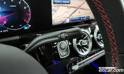 Mercedes-Benz GLA-Class 2025 2.0 Автомат в Москве № 159975, миниатюра 9