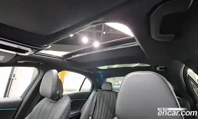 Mercedes-Benz E-Class 2025 2.0 Автомат в Москве № 160170, миниатюра 12