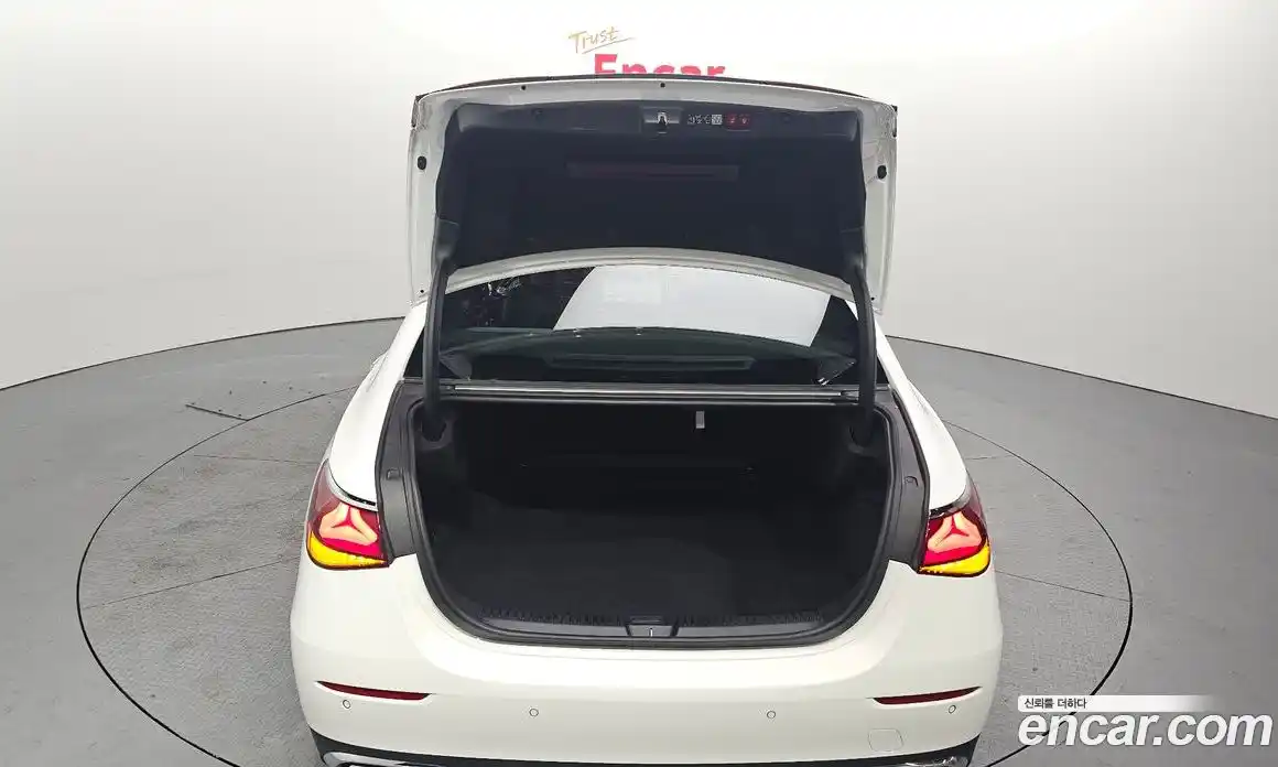 Mercedes-Benz E-Class 2025 2.0 Автомат в Москве № 160170, фото 14