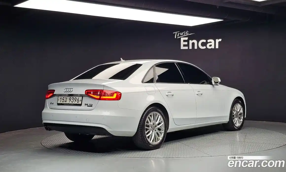 Audi A4 2015 2.0 Автомат в Москве № 160204, фото 6