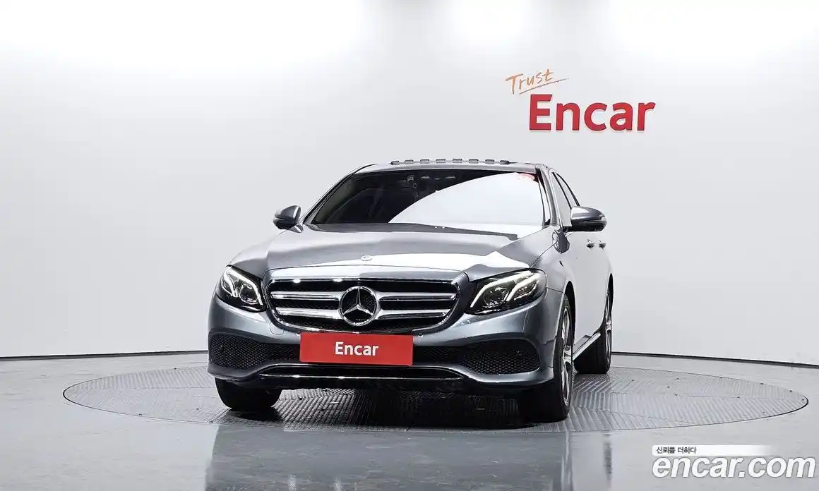 Mercedes-Benz E-Class 2018 2.0 Автомат в Москве № 160364, фото 16