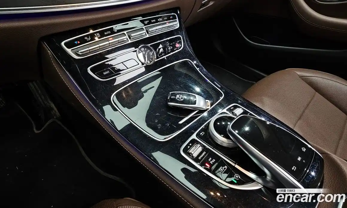 Mercedes-Benz E-Class 2018 2.0 Автомат в Москве № 160364, фото 17