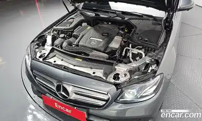 Mercedes-Benz E-Class 2018 2.0 Автомат в Москве № 160364, миниатюра 9