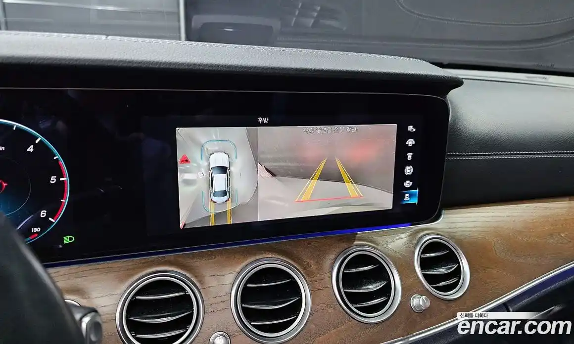 Mercedes-Benz E-Class 2022 1.9 Автомат в Москве № 161354, фото 16