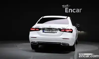 Mercedes-Benz E-Class 2022 1.9 Автомат в Москве № 161354, миниатюра 4