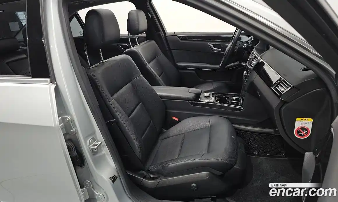 Mercedes-Benz E-Class 2011 3.5 Автомат в Москве № 161386, фото 13