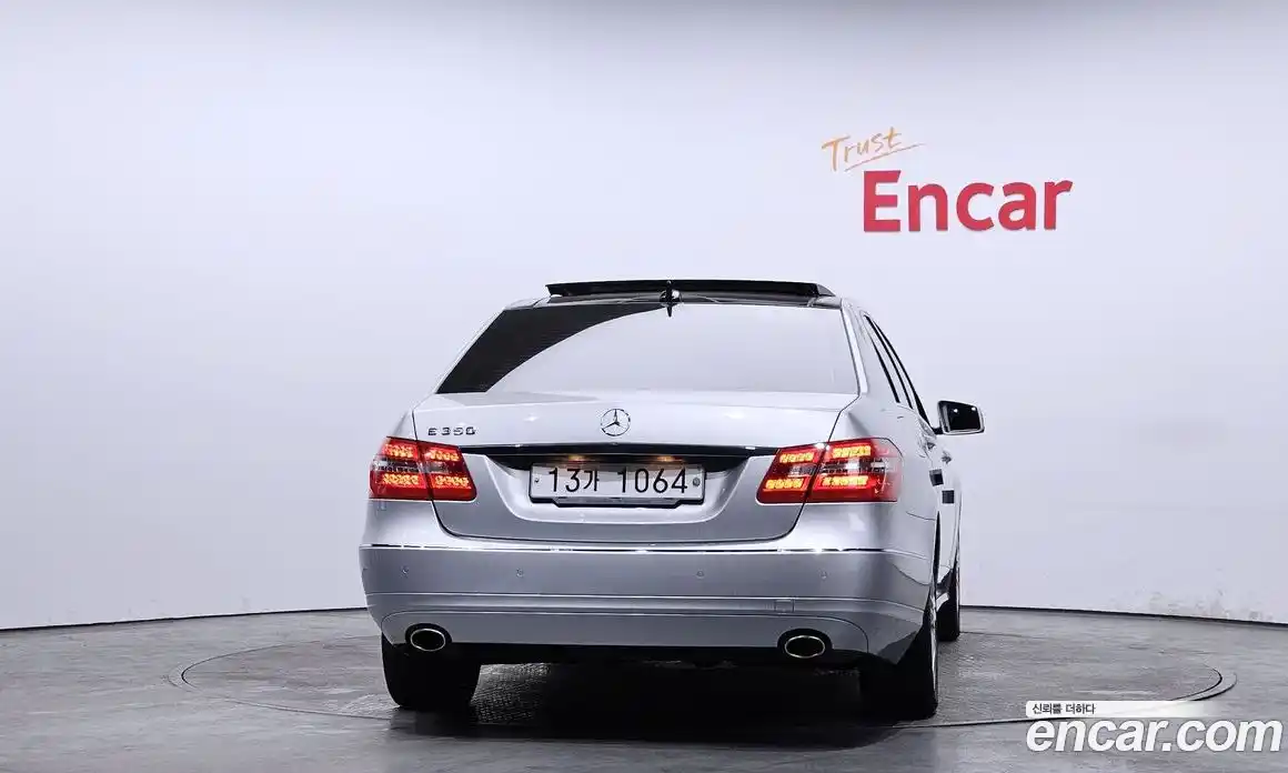 Mercedes-Benz E-Class 2011 3.5 Автомат в Москве № 161386, фото 6