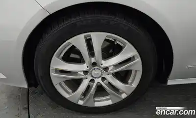 Mercedes-Benz E-Class 2011 3.5 Автомат в Москве № 161386, миниатюра 7