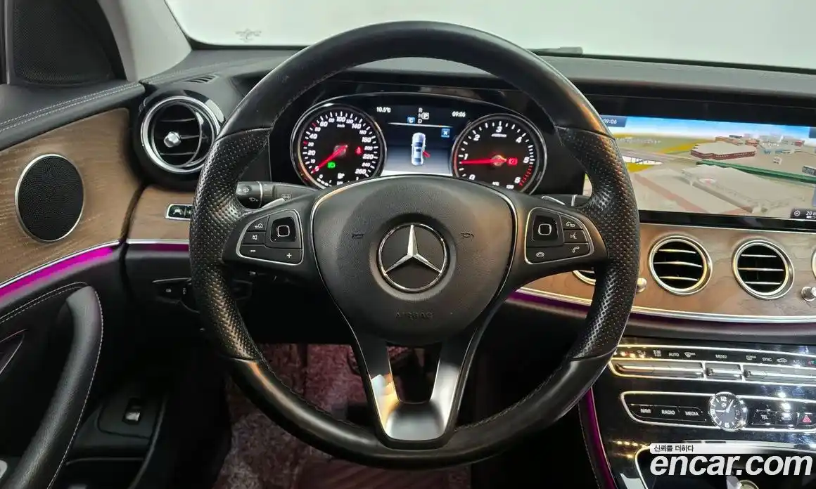 Mercedes-Benz E-Class 2018 1.9 Автомат в Москве № 161815, фото 14