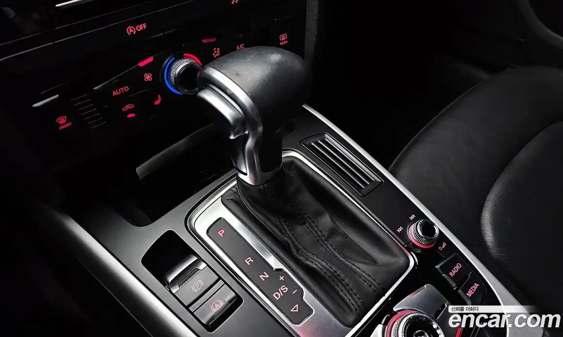 Audi A4 2015 2.0 Автомат в Москве № 163035, фото 1