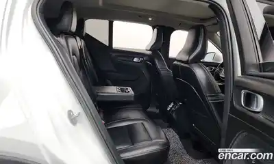 Volvo XC40 2023 2.0 Автомат в Москве № 164312, миниатюра 7