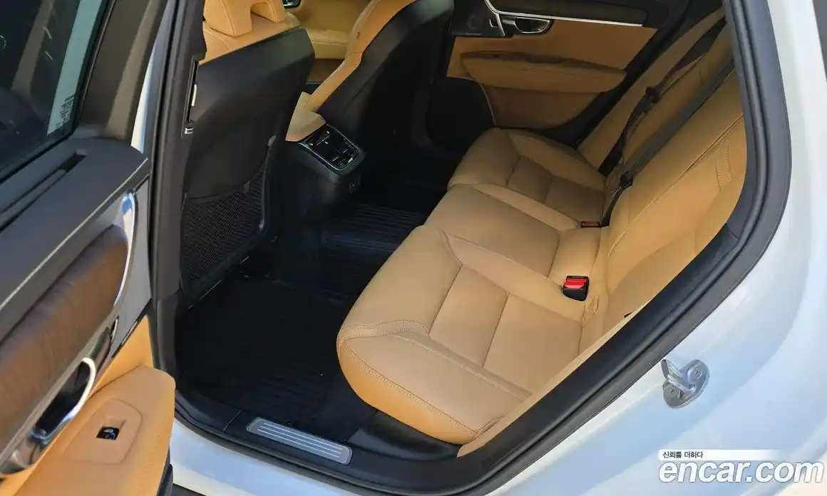 Volvo V90 2022 2.0 Автомат в Москве № 164367, фото 12