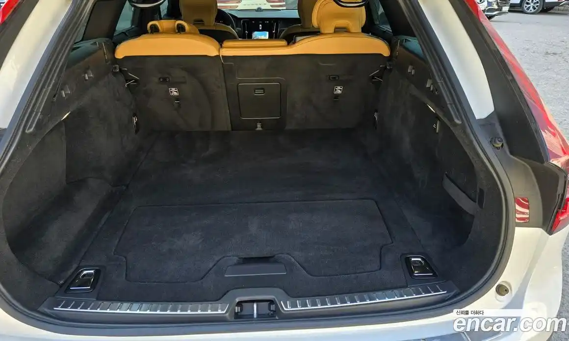 Volvo V90 2022 2.0 Автомат в Москве № 164367, фото 20