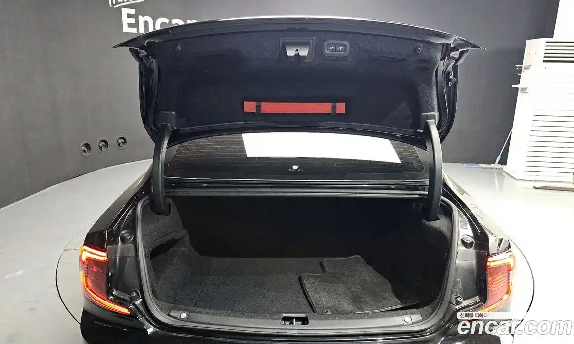 Volvo S90 2023 2.0 Автомат в Москве № 164369, фото 13