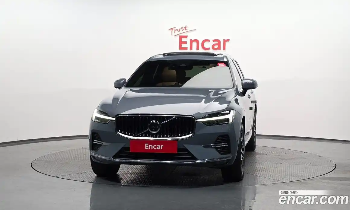 Volvo XC60 2022 2.0 Автомат в Москве № 164378, фото 11