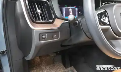 Volvo XC60 2022 2.0 Автомат в Москве № 164378, миниатюра 4